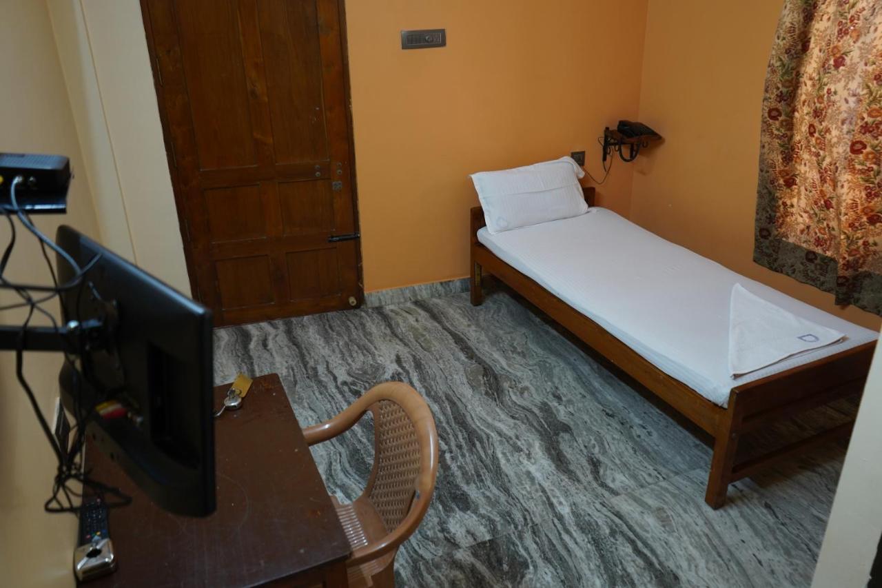 Sangeetha Tourist Home Thiruvananthapuram Eksteriør bilde