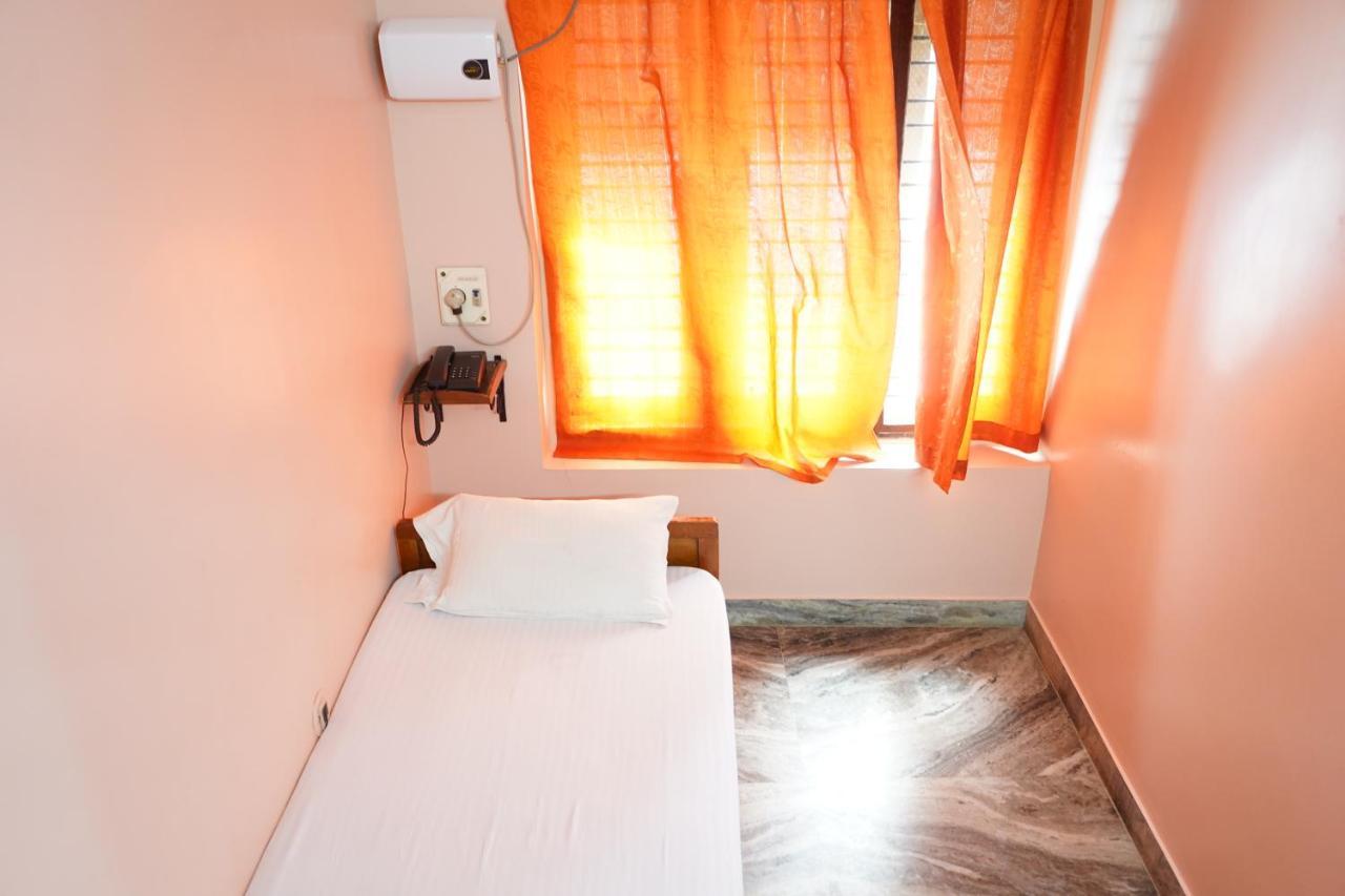 Sangeetha Tourist Home Thiruvananthapuram Eksteriør bilde